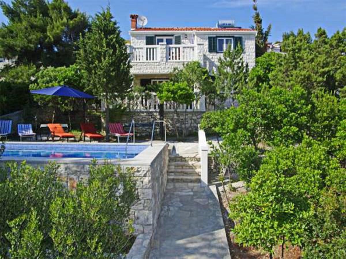Villa Nova Вела-Лука Экстерьер фото